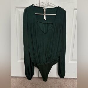 FREE PEOPLE SZ MEDIUM Elegant Green Women's Bodysuit